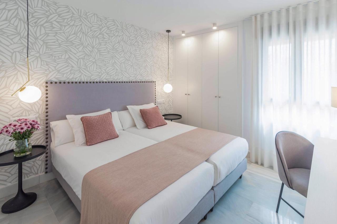 Premium Apartment & Free Parking By Ele Apartments Малага Экстерьер фото